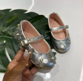SAPATILHA BABY FLORES PRATA - Código 2769-1