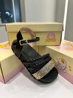 PAPETE JUVENIL DUAS TRANCAS STRAS PRETO/OURO - Código 2808-1