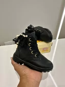 COTURNO BABY PRETO FRANJINHA - Código 2839-1