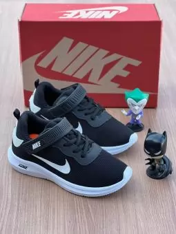 TENIS JUVENIL NIKE VELCRO PRETO/BRANCO - Código 2928-1